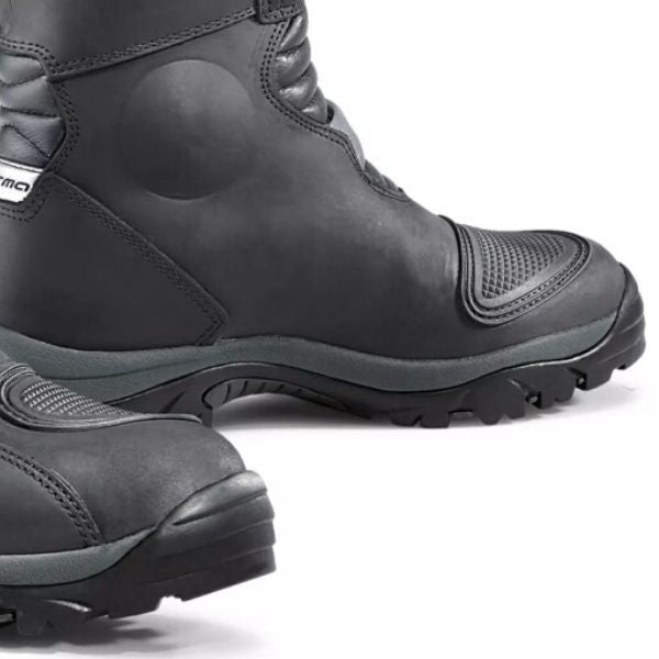 BOTAS ADVENTURE LOW NEGRO